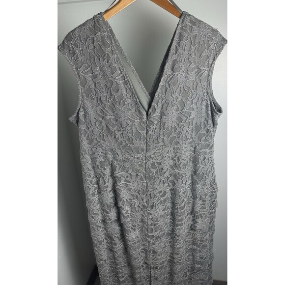 Jessica Howard Mother of Bride Long Gown Size 16W Gray Scallops Lace Rhinestone - Picture 3 of 16